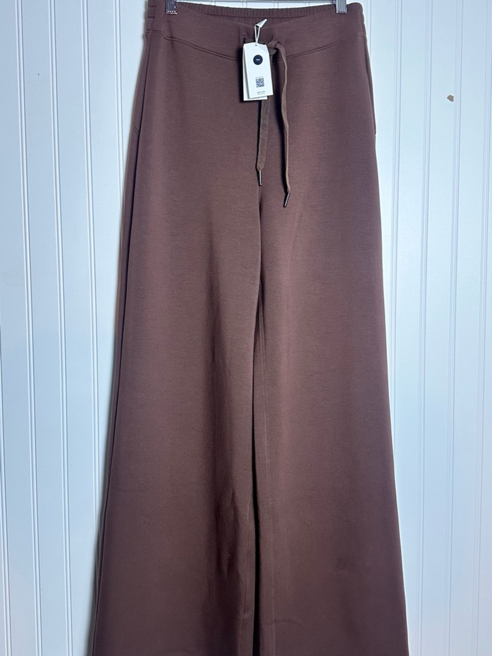 SPANX Airessentials Wide Leg Pants, Limited Edition M Tall Soft Comfortable - Picture 3 of 10